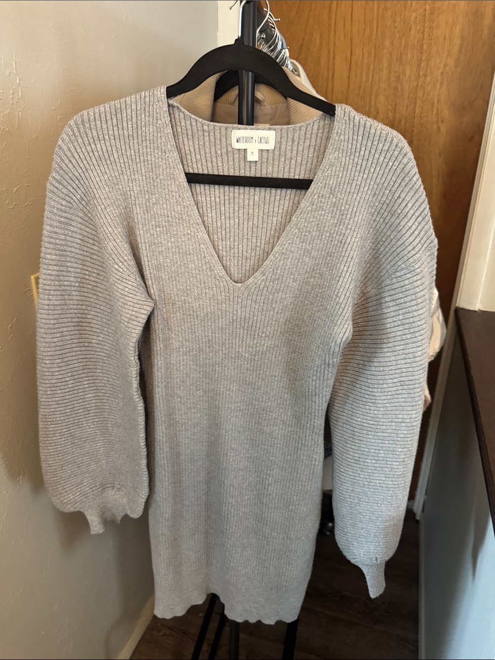 White + Warren V-Neck Ribbed Cashmere-Blend Sweater Dress - Light Gray